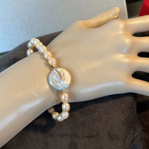 NWT PURPLE COIN KESHI PEARL & PEACH FRESHWATER STRETCH PEAL BRACELET IN SS. - Picture 10 of 15